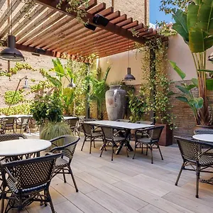ronda-lesseps-hotel.topbarcelonahotels.com/